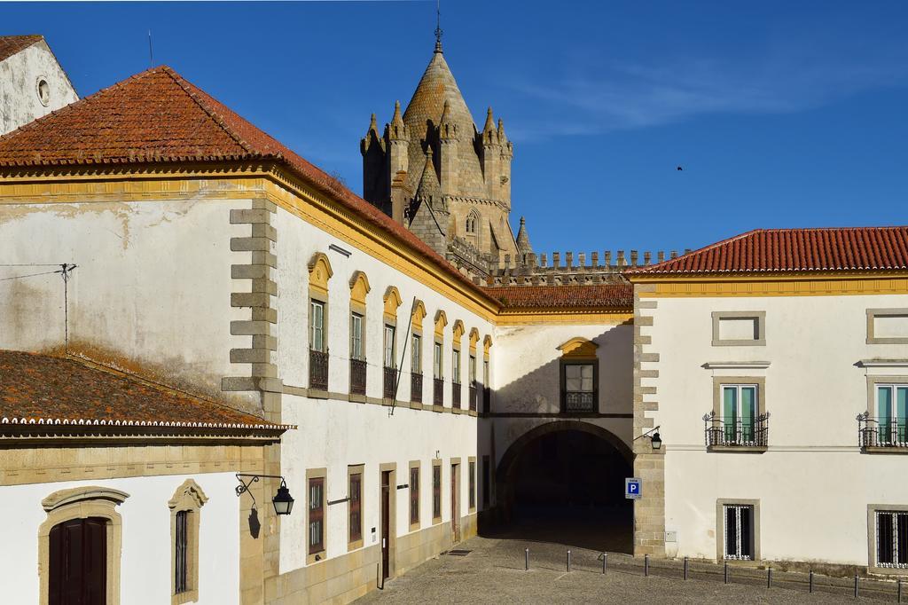Pousada Convento De Эвора Экстерьер фото